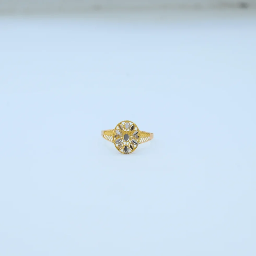 Gold Round Oval Two-Tone Jali Ring