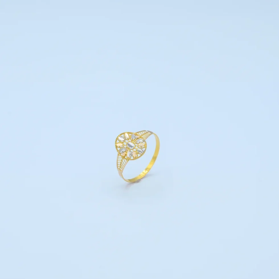 Gold Round Oval Two-Tone Jali Ring