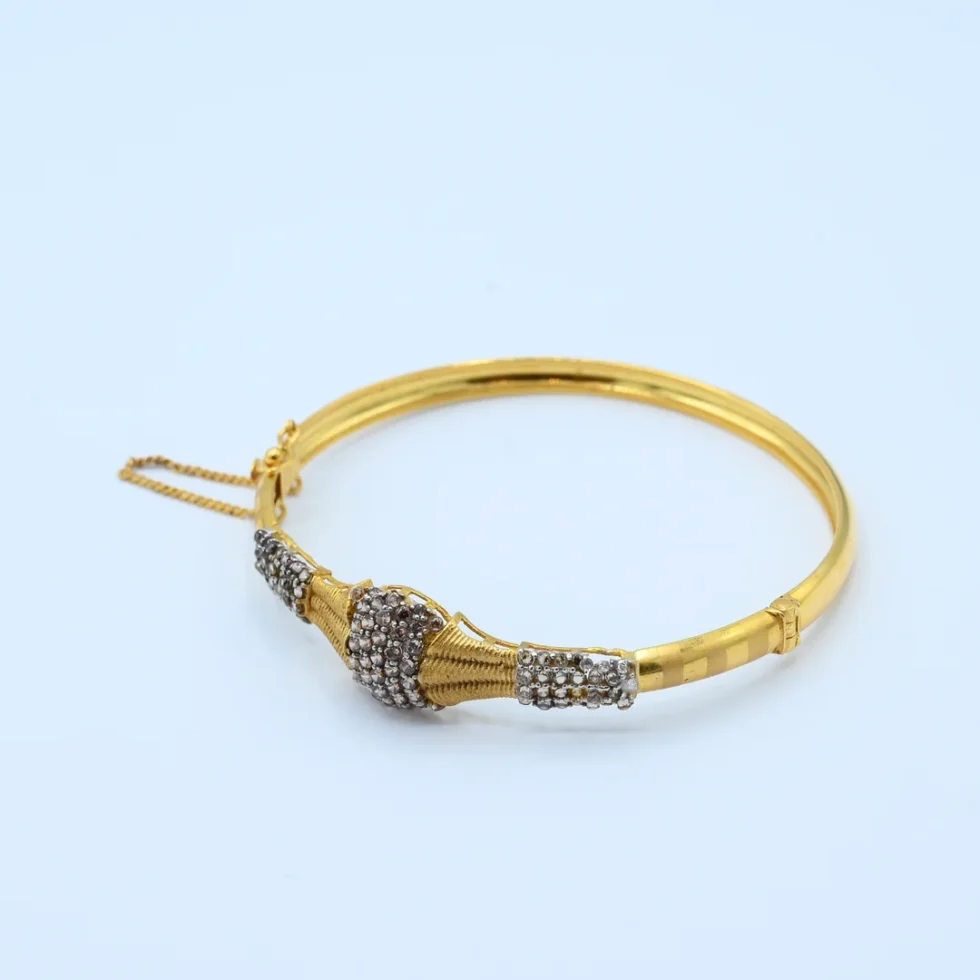 Gold Stone Cluster Knot Kara