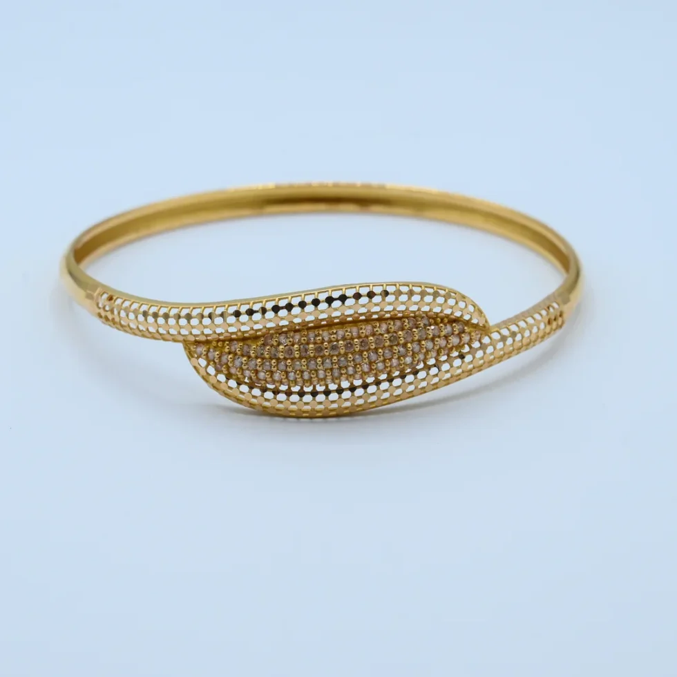 Gold Oval Filigree Leaf Kara