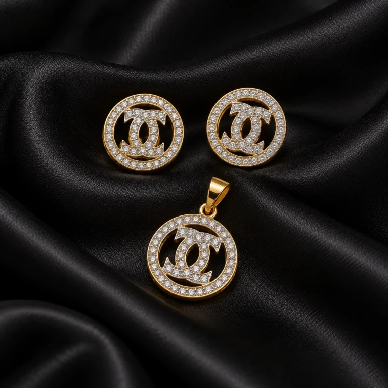 Cirelle Orbit Gold Pendant & Ear Stud Set