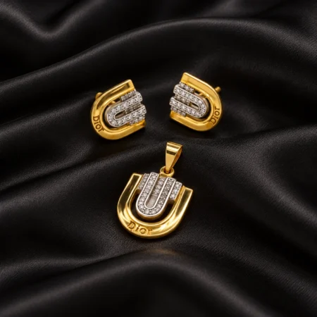 Aureva Curve Gold Pendant & Ear Stud Set