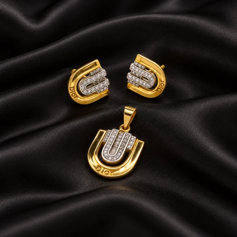 Aureva Curve Gold Pendant & Ear Stud Set